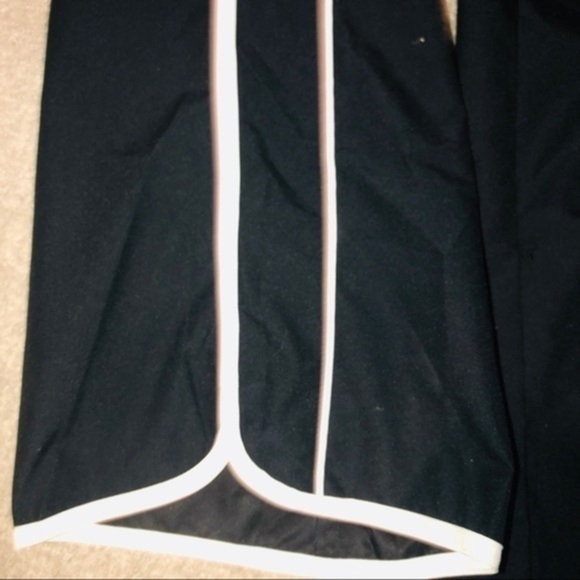 NEW Reebok capris! Windbreaker - Picture 4 of 5